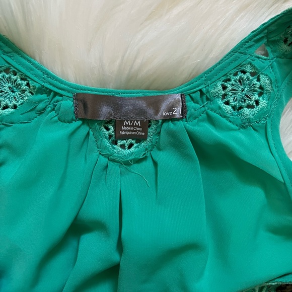 Forever 21 Green Top - Picture 3 of 4